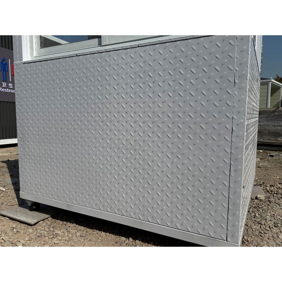 Diamond Plated Mobile Guard Shack With AC - 5x5 ft Booth - view 4